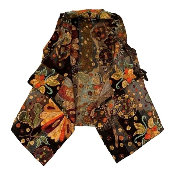 Anu Jackets & Blazers - Anu sleeveless cardigan. Size S